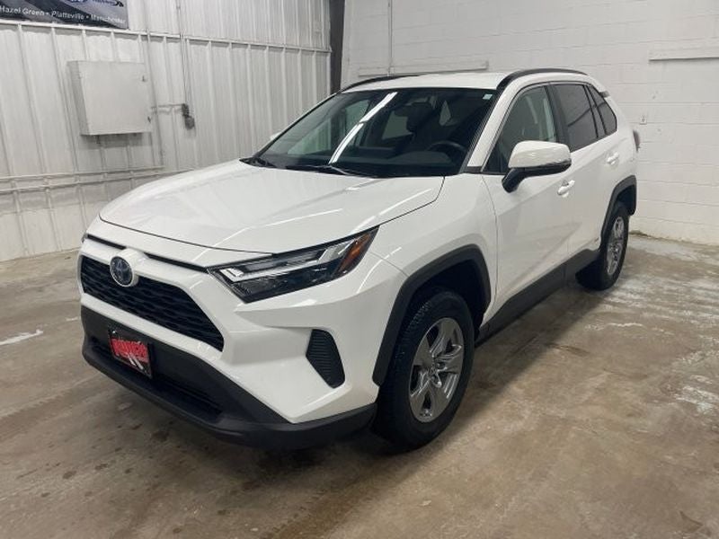 2022 Toyota RAV4 Hybrid XLE