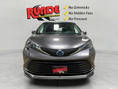 2024 Toyota Sienna XLE