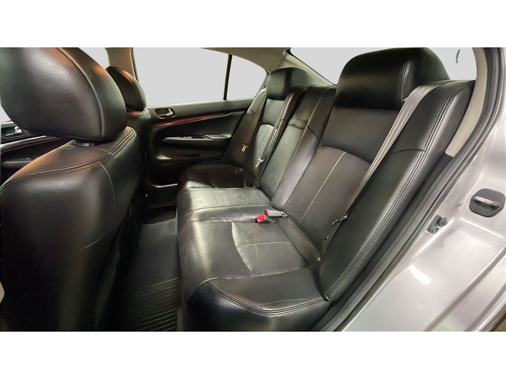 2013 INFINITI G37x x