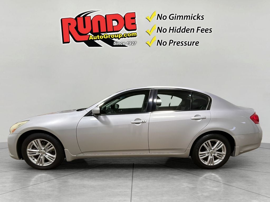 2013 INFINITI G37x x