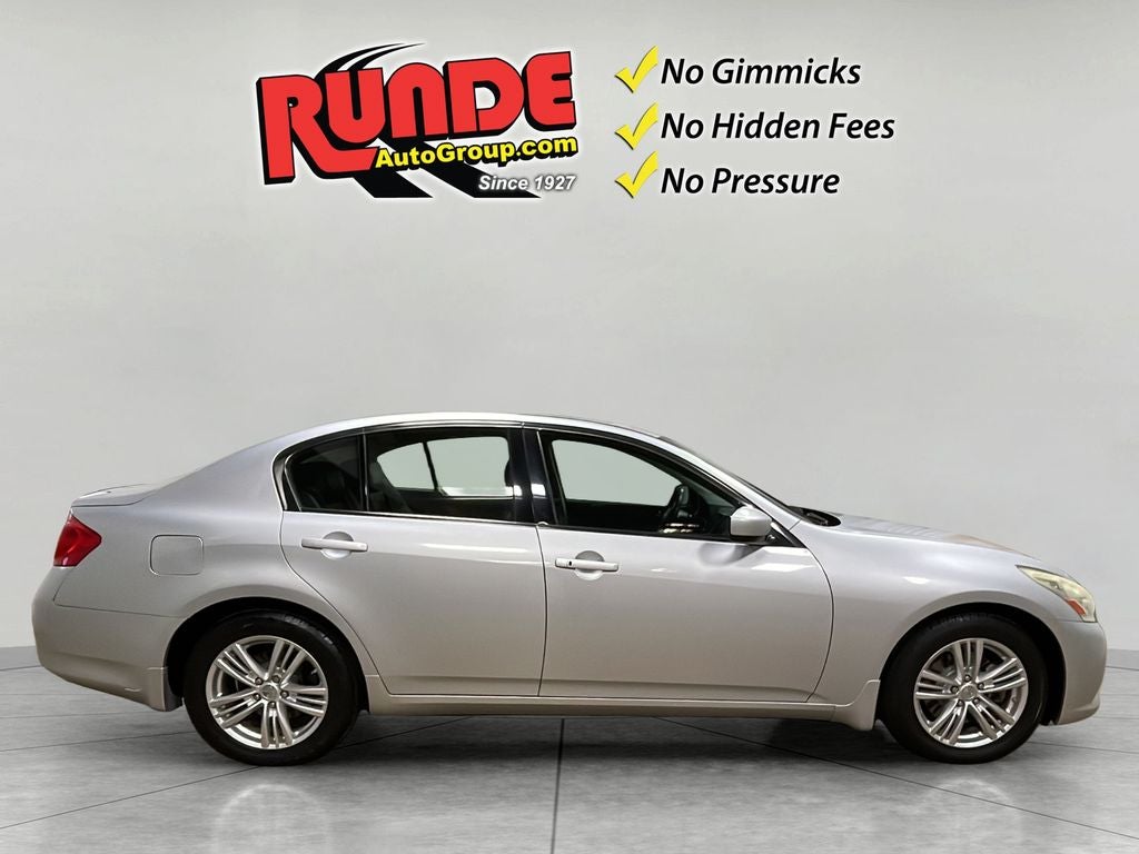 2013 INFINITI G37x x