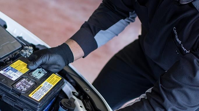 battery service technician